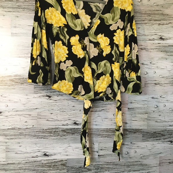 Zara Black/Yellow Floral Wrap Top - Picture 4 of 7
